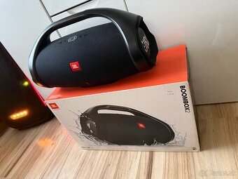 JBL boombox 2