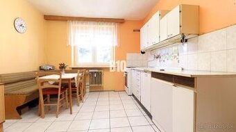 REZERVOVANÉ-Na predaj 2 izbový byt na Podháji