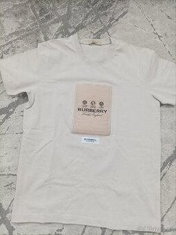 Burberry tricko