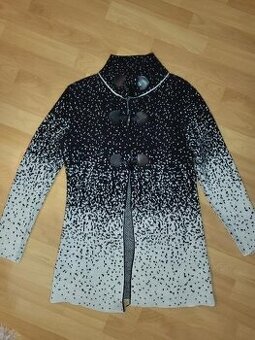 Kabátik vel.36/38 s vlnou