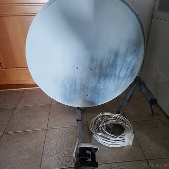 Satelit s Twin LNB + trojnozka + Set top box+ Kábel