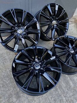 R19 ®️ Originál Audi 5x112 8J ET45 ••Etron Q3 Q4 / VW Škoda.