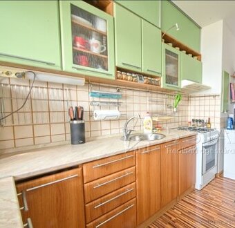 Rohová kuchynská linka