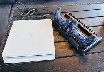 PS4, chladenie, 2x ovládač