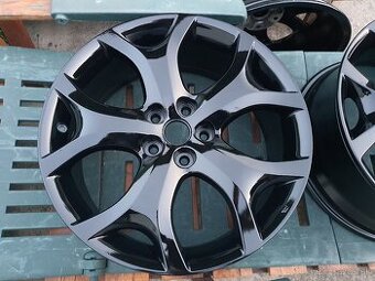 Kia mazda honda nissan suzuki renault hyundai 5x114,3 r19