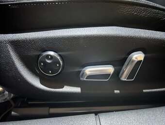 Tlačidla elektrickych sedačiek TLACIDKA OVLÁDAČE NA SEDAČKY