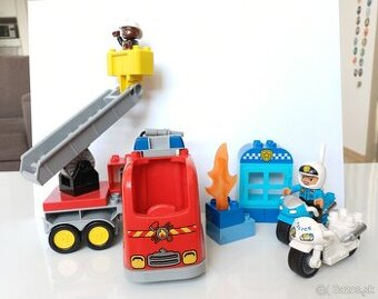LEGO DUPLO Hasicske auto a policajne motorky