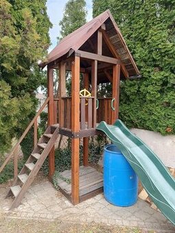 Predám detský domov so smykalkou