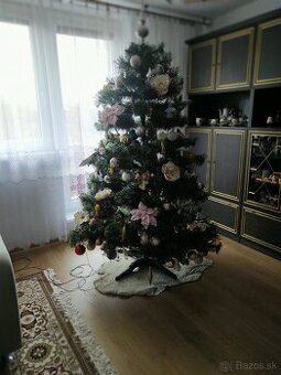 VIANOČNÝ STROMČEK