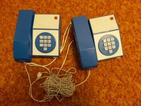 Stará hračka - detské telefóny