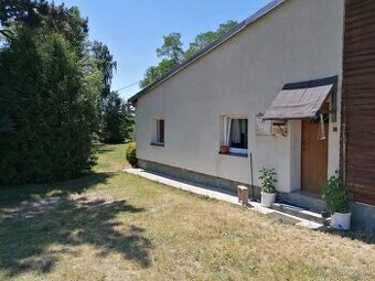 veľký 2-izb. byt v dome - Valentová pri Martine