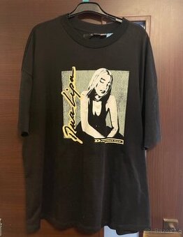 Dua Lipa H&M tričko