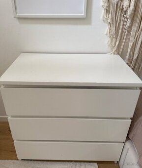 Predám bielu Ikea komodu s 3 suflikmi