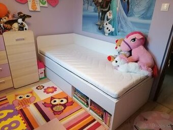 Posteľ 200x90 + matrac GRÁTIS