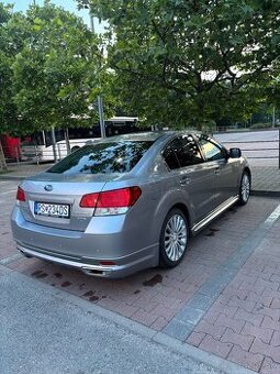 Subaru Legacy 2.0d 4x4 110kw top