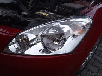 Kia ceed lavy svetlomet