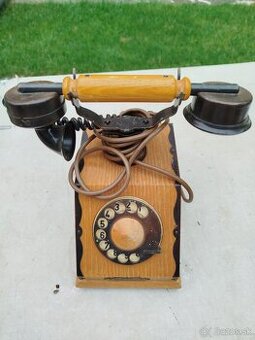stary telefon - 1