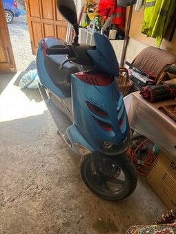 Aprilia SR 50 - 1