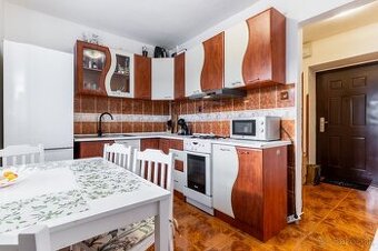 REZERVOVANÉ 2 izbový BYT po kompletnej rekonštrukcií