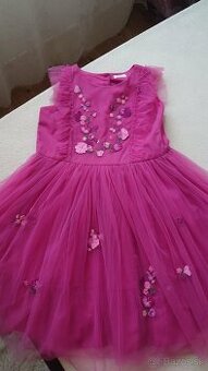 Nádherné vyšívané tylové spoločenské šaty značky Next