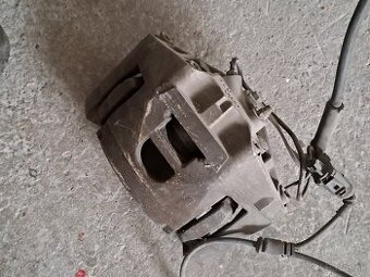 Predam brzdič strmeň predný pravy AUDI A8 D3