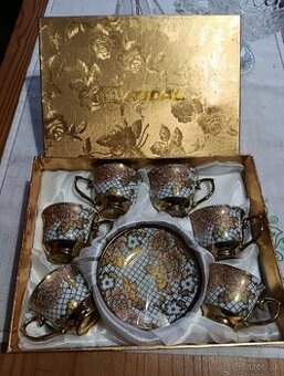 Predám túto súpravu šialok a tanierikov