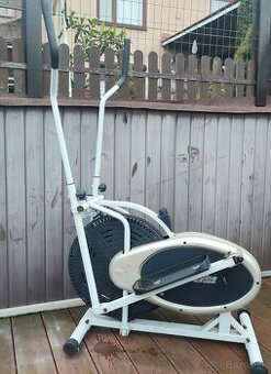 Eliptický trenažér