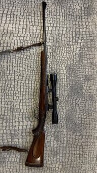 Guľovnicu s puškohľadom 7X64