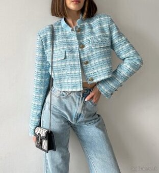 Krátke sako s textúrou