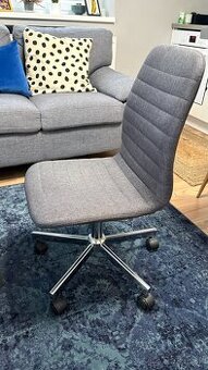 Kancelárska stolička