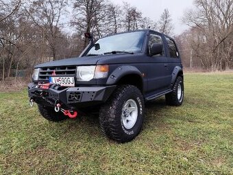 Mitsubishi Pajero 2