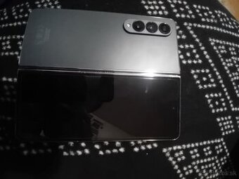 Samsung galaxi Z floud 4