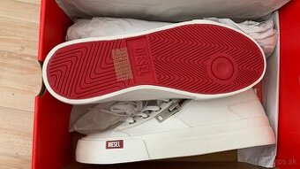 Diesel S-Athos Zip veľkosť č. 42 27cm