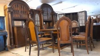 Starožitná jedálenská zostava s klavírom