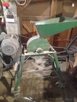 Srotovnik kladivkovy