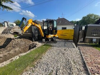 Výkopové práce minibagrom JCB – rýchlo, spoľahlivo