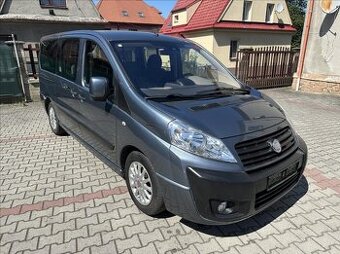 Nabízím Fiat Scudo 2.0 120kW 2013 143948km 8míst TOP STAV