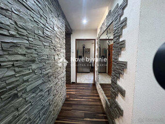 EXKLUZÍVNE na predaj 3-izbový byt, Snina (N052-113-MABA)