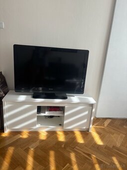 Predam skoro novy nabytok bez znamok poskodenia