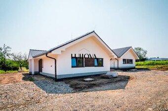 Posledné 3 NOVOSTAVBY v novej štvrti