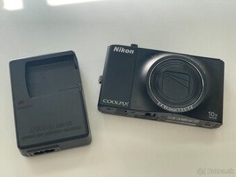 Nikon coolpix s8000