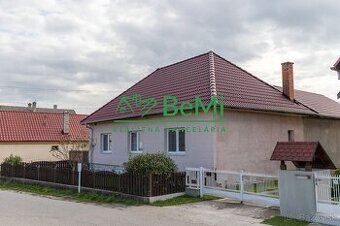 Na predaj 4-izbový rodinný dom v obci Chocholná-Velčice