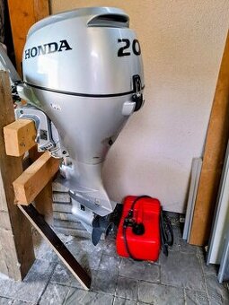 Lodny motor HONDA  BF 20