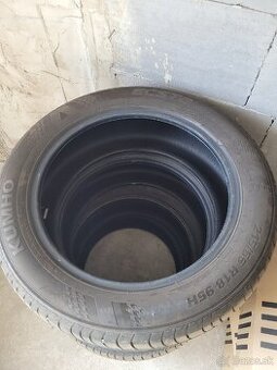 Kumho 215/55 R18 95H ECSTA HS51 letné pneumatiky