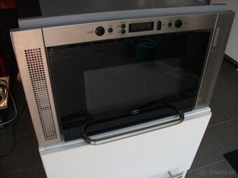 Vstavaná mikrovlnka Whirpool 1300w + skrinka.