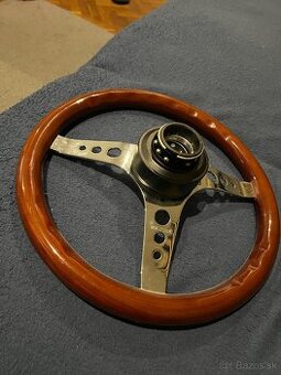 Predam sportovy volant omp bmw e36