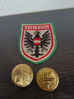Predám vojenské gombíky a vojenskú nášivku Osterreich