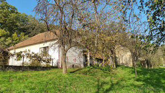 RODINNÝ DOM, STODOLA a POZEMOK 4273 m2 PRIETRŽ - SENICA
