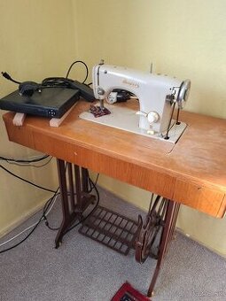 Šlapaci šijaci stroj