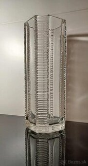 Krásna ťažká váza návrh Václav Hanuš solárne Desná